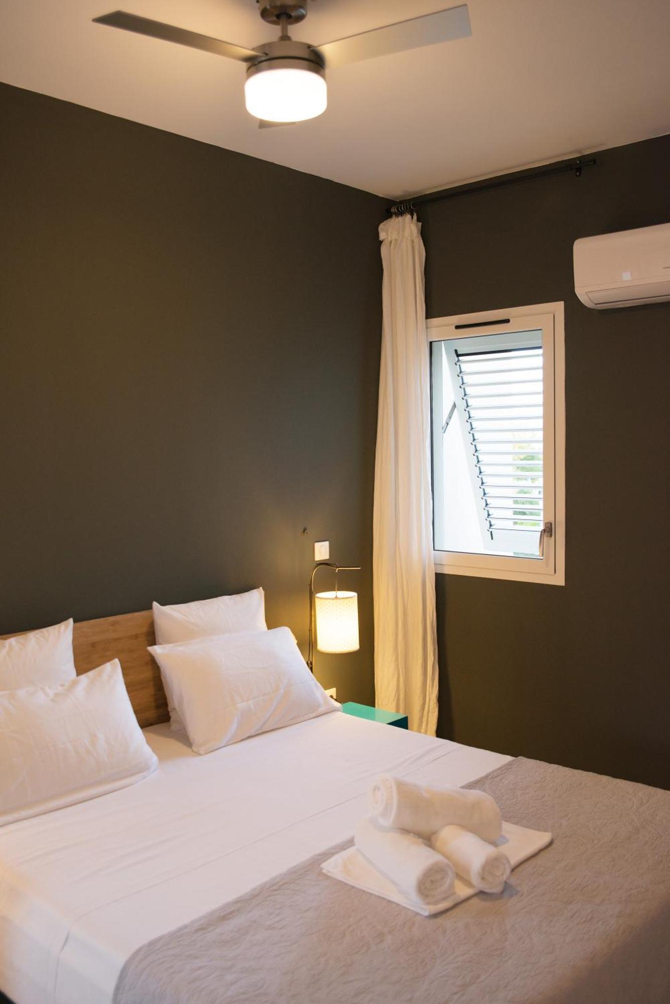 Escale Tropicale, Appart Vue Mer A 2 Min Du Lagon Apartment Saint-Gilles-les Bains Ngoại thất bức ảnh